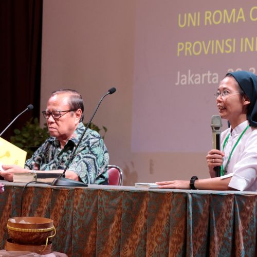 Bapa Kardinal dan Sr. Reta